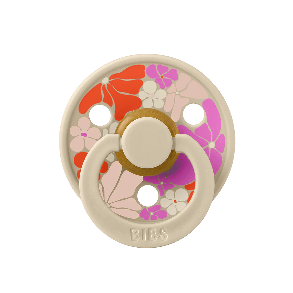 STUDIO Colour Pacifier Flower Child - Vanilla
